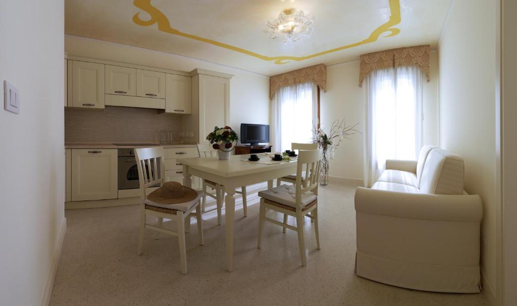Barchessa Levi Morenos B&B Mira  Rom bilde