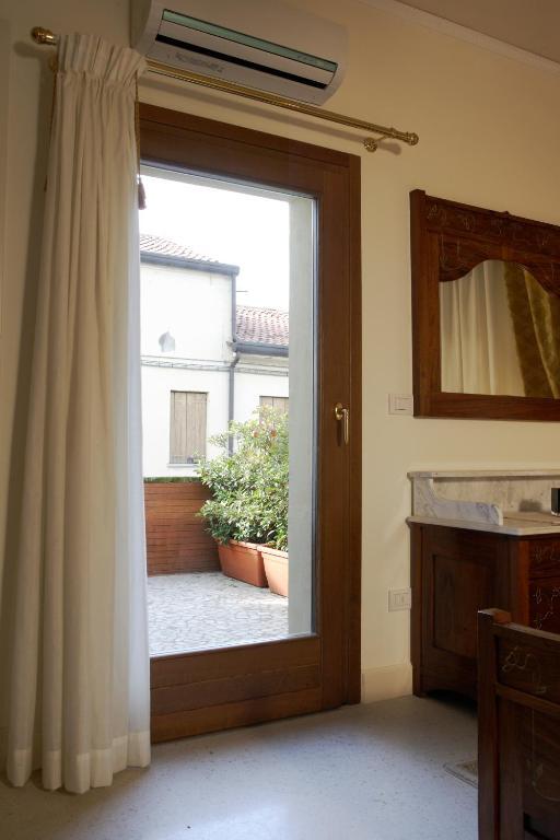 Barchessa Levi Morenos B&B Mira  Rom bilde